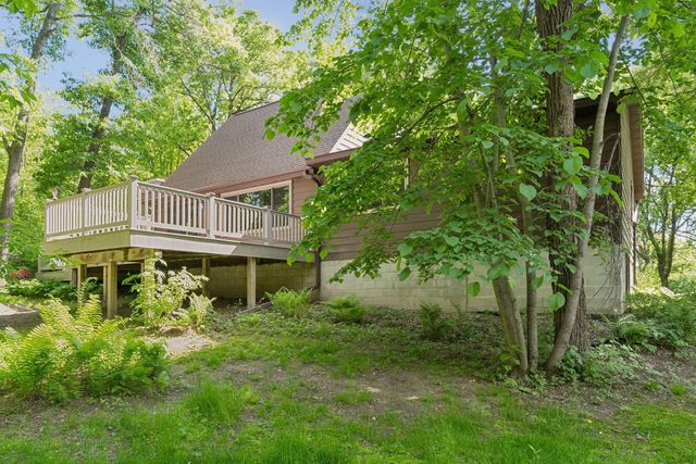 9400 85th Street N, Stillwater, MN 55082