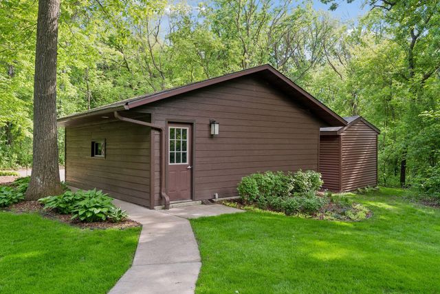 9400 85th Street N, Stillwater, MN 55082