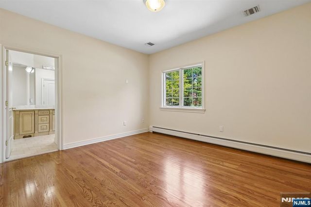 47 Cortland Trail, Mahwah, NJ 07430