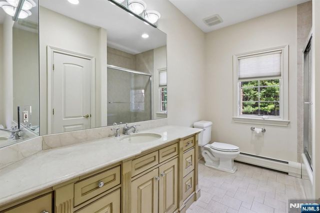 47 Cortland Trail, Mahwah, NJ 07430