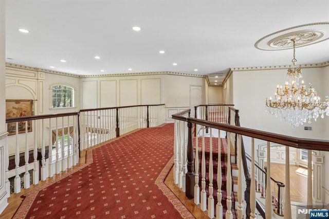 47 Cortland Trail, Mahwah, NJ 07430