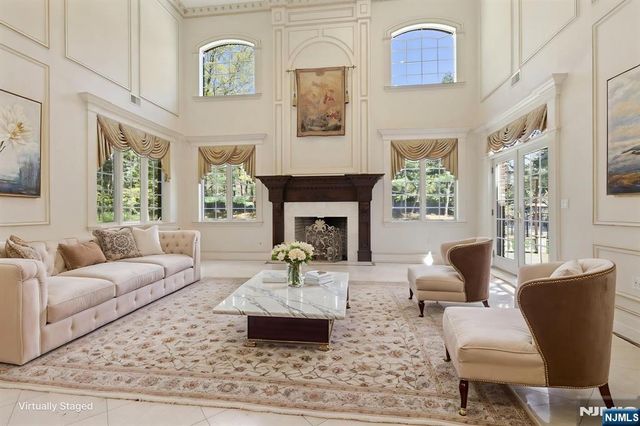 47 Cortland Trail, Mahwah, NJ 07430