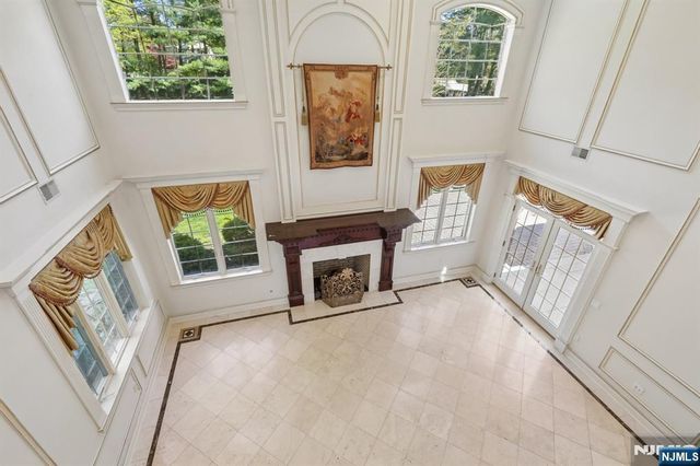 47 Cortland Trail, Mahwah, NJ 07430