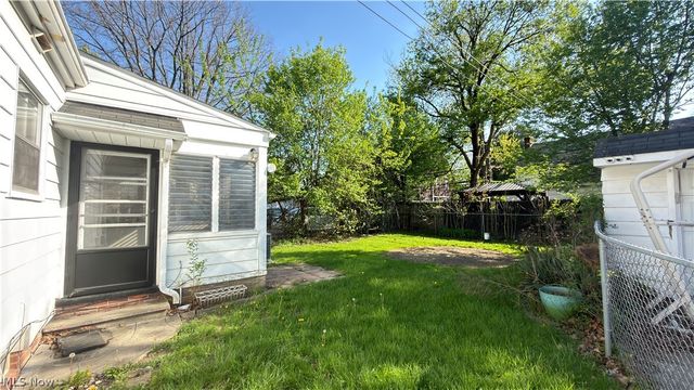 3074 Keswick Road, Shaker Heights, OH 44120