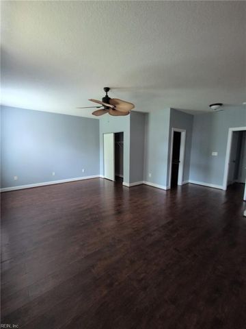 4452 Harlesden DR, Virginia Beach, VA 23462