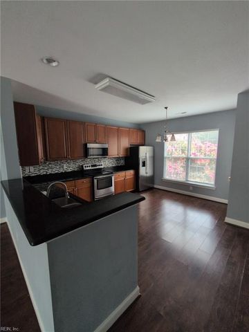 4452 Harlesden DR, Virginia Beach, VA 23462