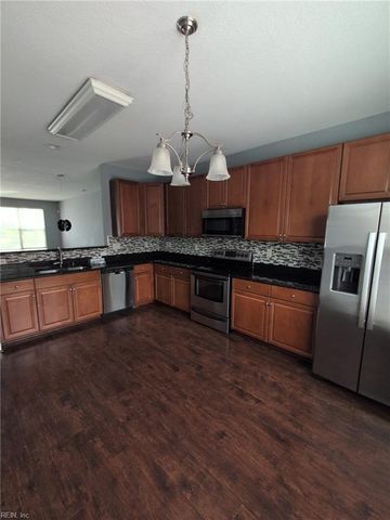 4452 Harlesden DR, Virginia Beach, VA 23462
