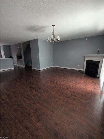 4452 Harlesden DR, Virginia Beach, VA 23462