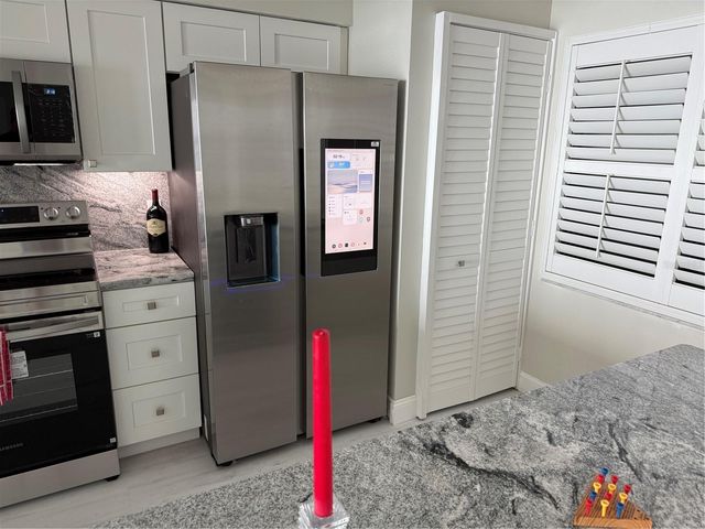 2530 GARY CIRCLE 802, Dunedin, FL 34698