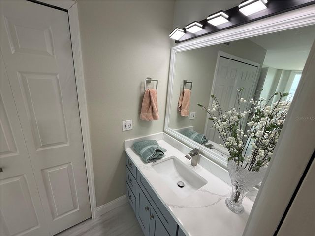 2530 GARY CIRCLE 802, Dunedin, FL 34698