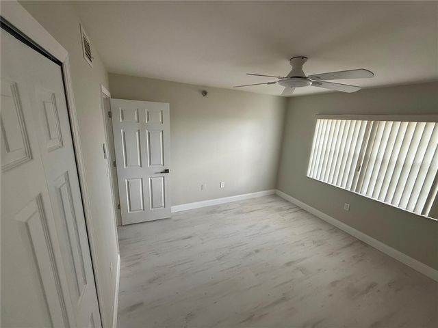 2530 GARY CIRCLE 802, Dunedin, FL 34698