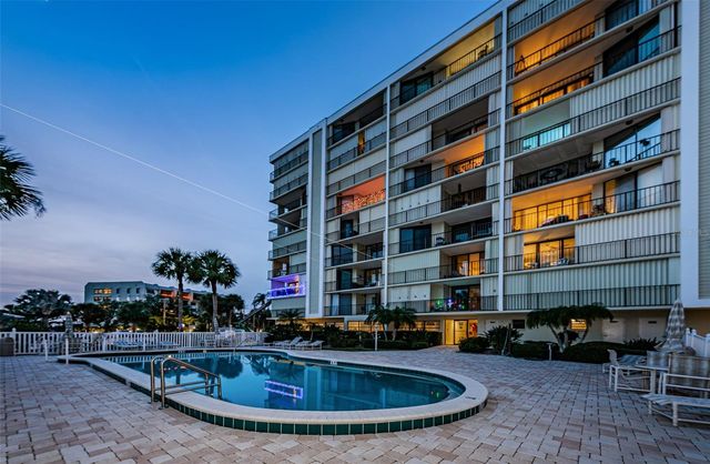 2530 GARY CIRCLE 802, Dunedin, FL 34698