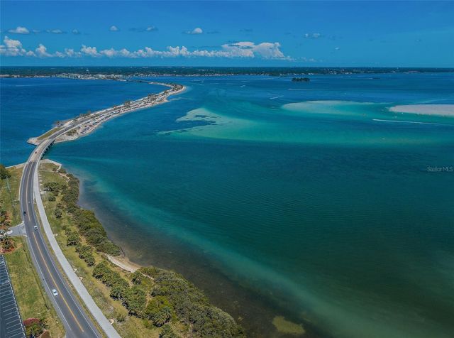 2530 GARY CIRCLE 802, Dunedin, FL 34698