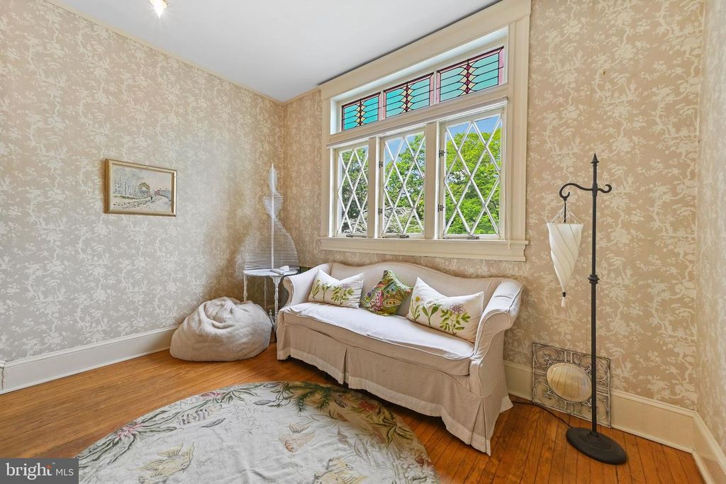 Image 11 of property listing at 800 CAMDEN AVE, Salisbury, MD 21801