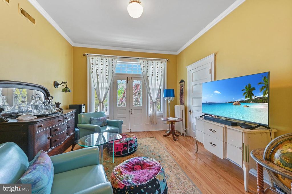 Image 15 of property listing at 800 CAMDEN AVE, Salisbury, MD 21801