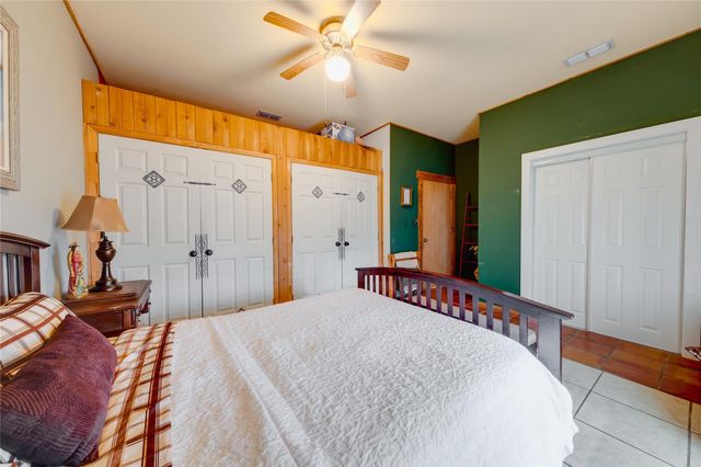 5652 SW An County Rd 2202, Palestine, TX 75803