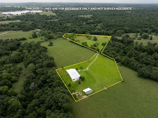 5652 SW An County Rd 2202, Palestine, TX 75803