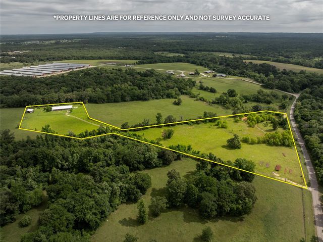 5652 SW An County Rd 2202, Palestine, TX 75803