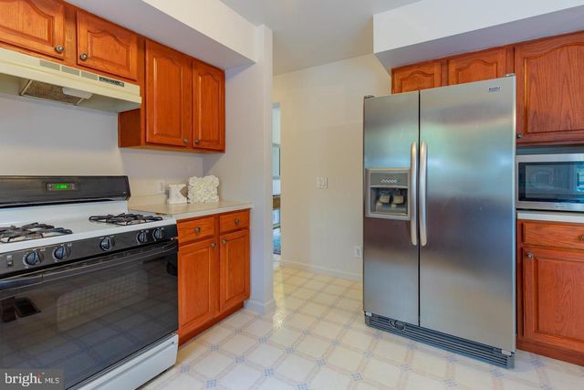 2024 EVANSDALE DR, Hyattsville, MD 20783
