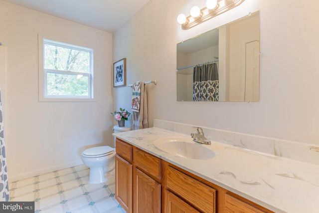 2024 EVANSDALE DR, Hyattsville, MD 20783