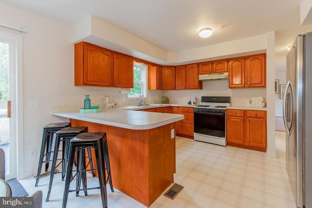 2024 EVANSDALE DR, Hyattsville, MD 20783
