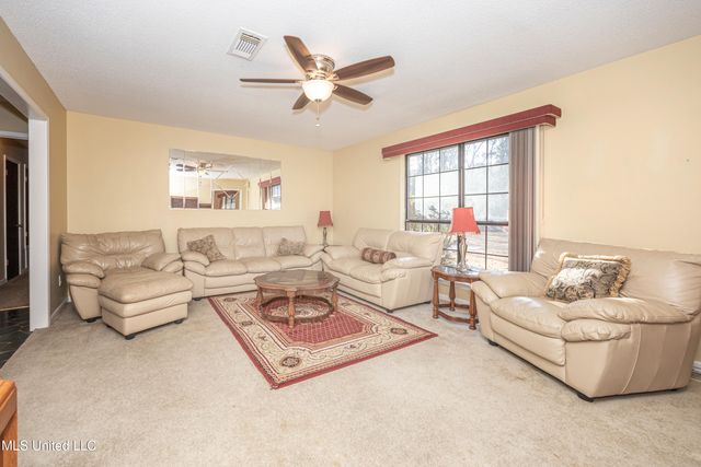 3040 Pabst Road, Ocean Springs, MS 39564