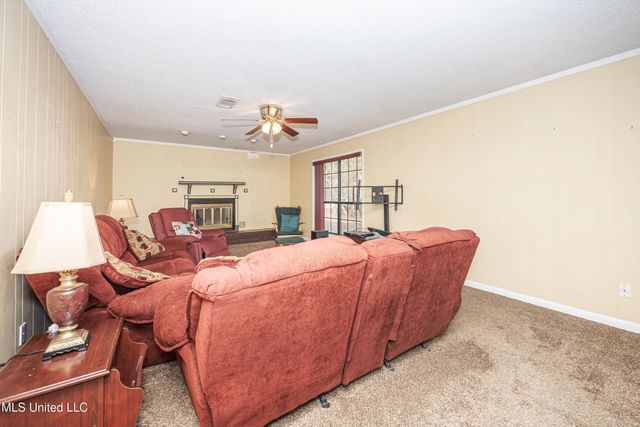 3040 Pabst Road, Ocean Springs, MS 39564