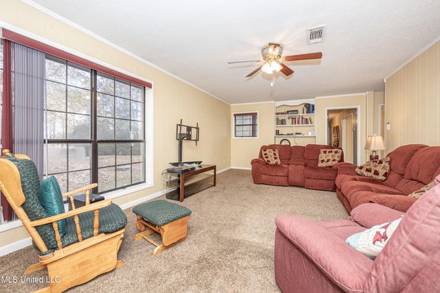 3040 Pabst Road, Ocean Springs, MS 39564