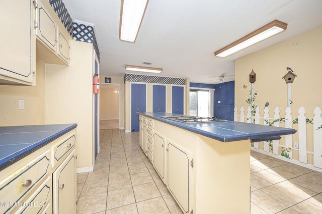 3040 Pabst Road, Ocean Springs, MS 39564