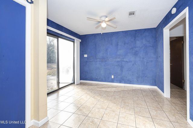 3040 Pabst Road, Ocean Springs, MS 39564