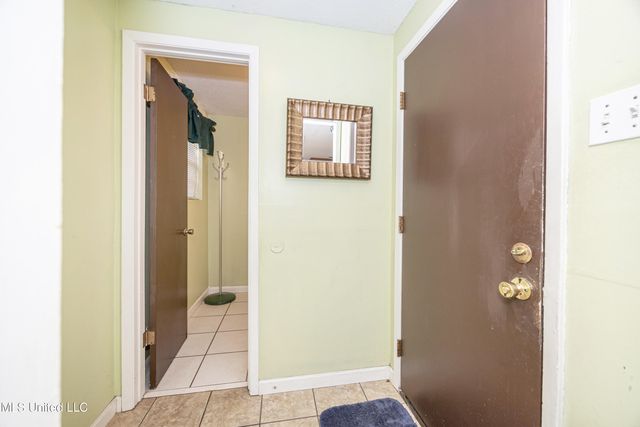 3040 Pabst Road, Ocean Springs, MS 39564