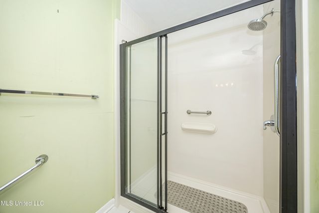 3040 Pabst Road, Ocean Springs, MS 39564