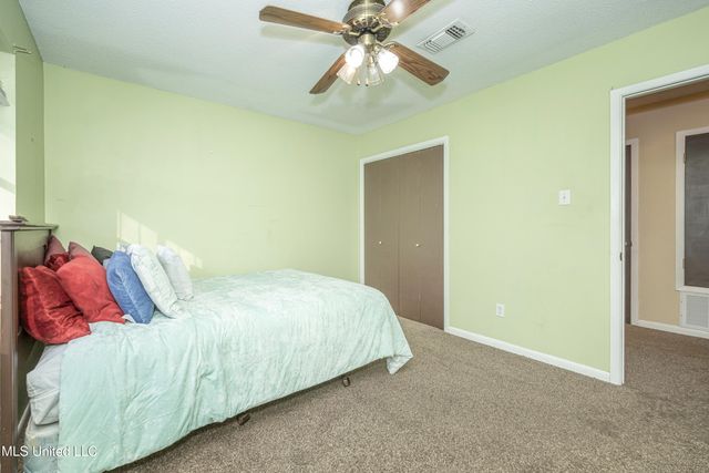 3040 Pabst Road, Ocean Springs, MS 39564