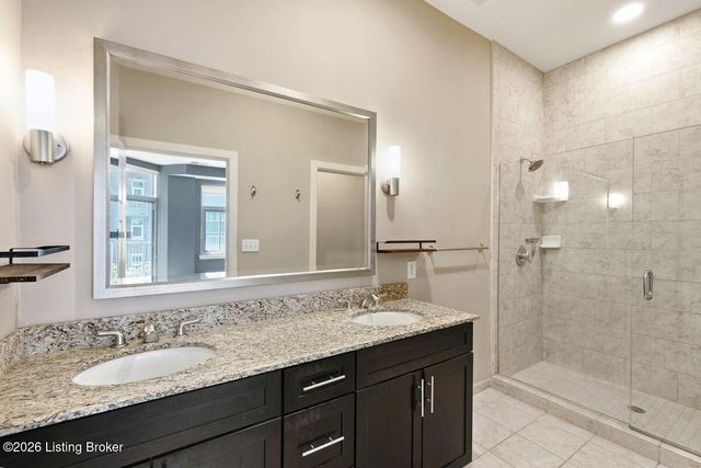324 E Main St 327, Louisville, KY 40202