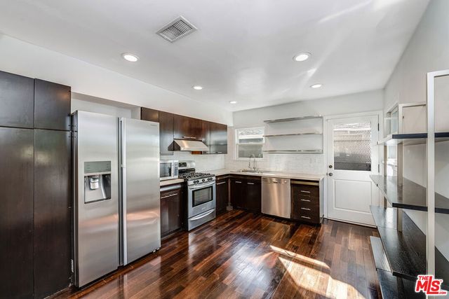 7722 Clinton Street, Los Angeles, CA 90036