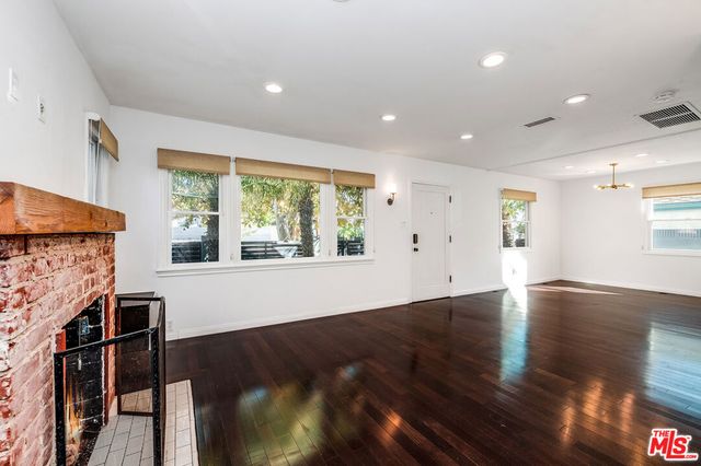 7722 Clinton Street, Los Angeles, CA 90036