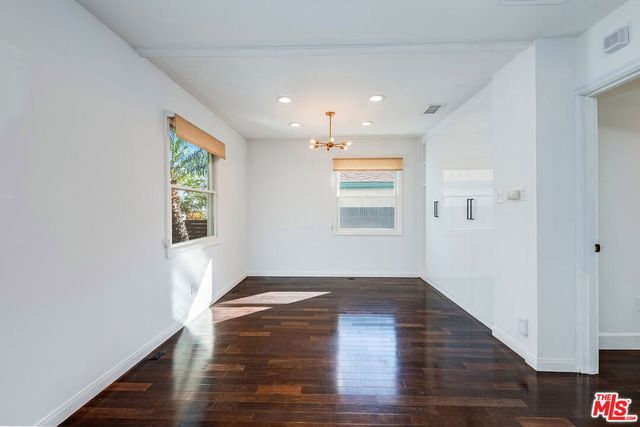 7722 Clinton Street, Los Angeles, CA 90036