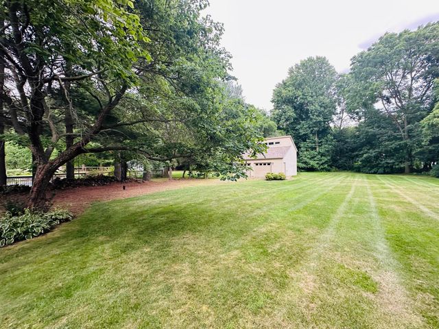 1587 N Rustic Drive, La Porte, IN 46350