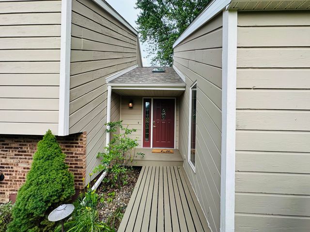 1587 N Rustic Drive, La Porte, IN 46350