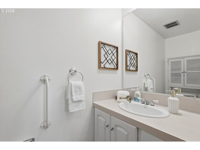 20855 Sw 90TH Ave, Tualatin, OR 97062