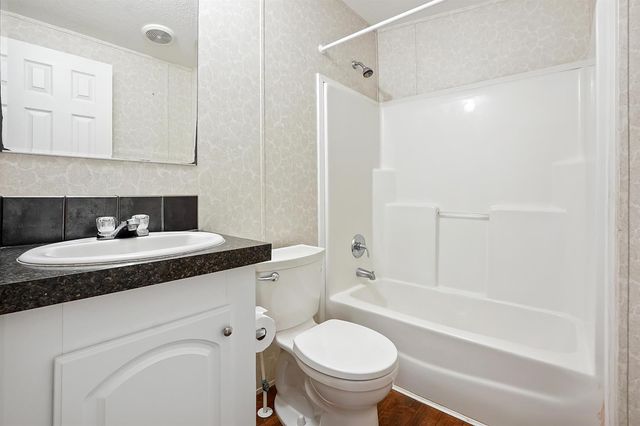8333 SE Sandy Lane, Hobe Sound, FL 33455