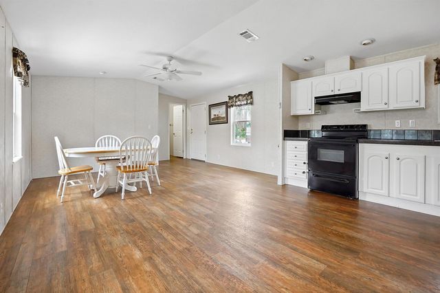 8333 SE Sandy Lane, Hobe Sound, FL 33455