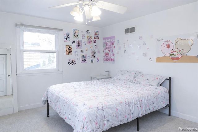 25342 Wykeshire Road, Farmington, MI 48336