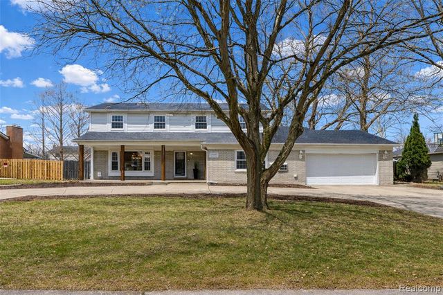 25342 Wykeshire Road, Farmington, MI 48336