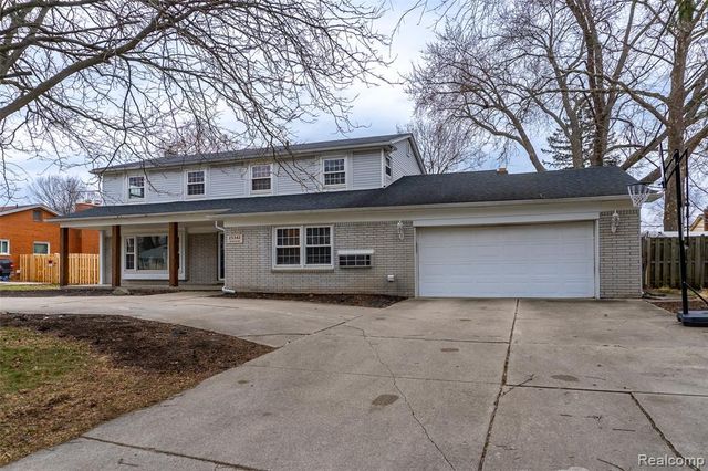 25342 Wykeshire Road, Farmington, MI 48336