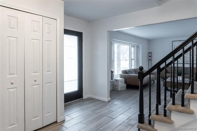 25342 Wykeshire Road, Farmington, MI 48336