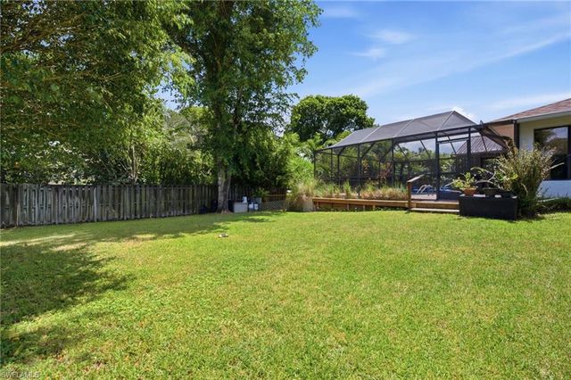 221 Channing CT, Naples, FL 34110