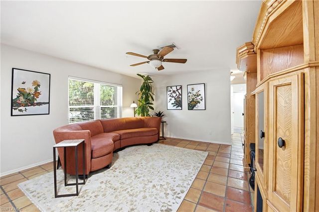 221 Channing CT, Naples, FL 34110