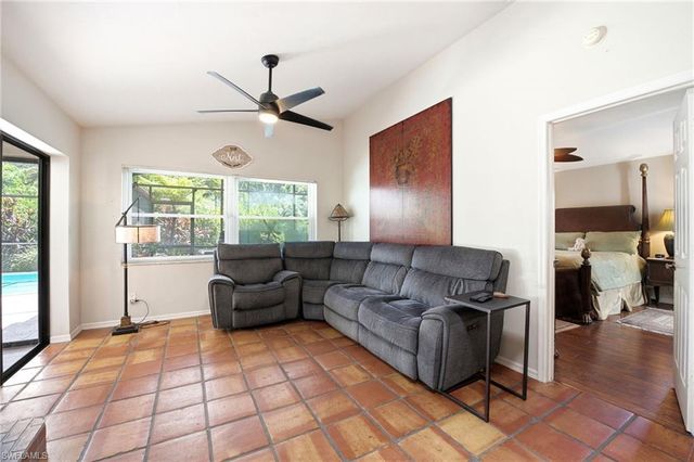 221 Channing CT, Naples, FL 34110