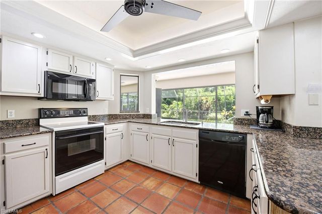 221 Channing CT, Naples, FL 34110
